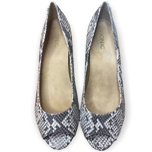 Vionic Proud Bria Natural Snake Akin Print Peep Toe wedge pump heel 9.5 …